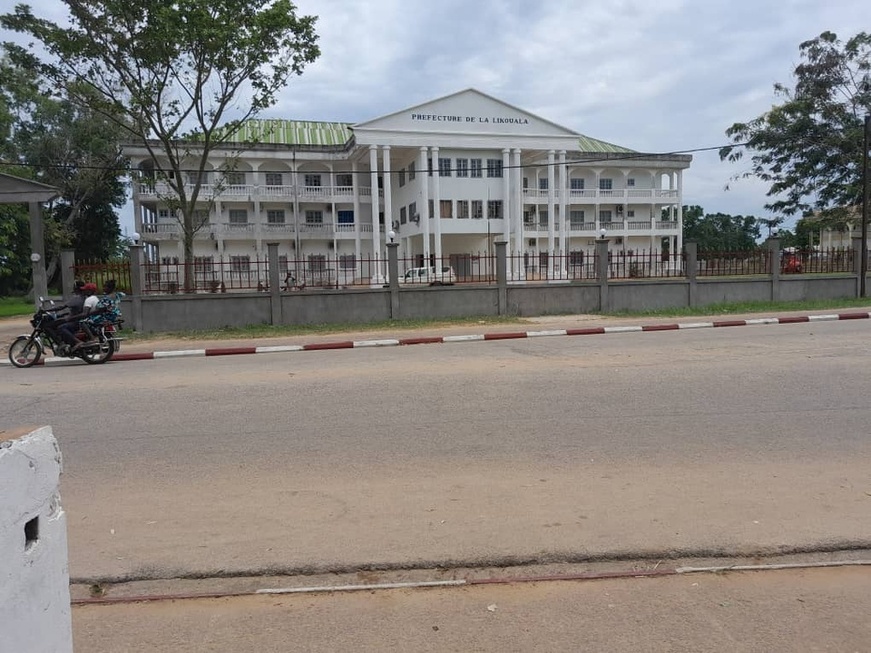 Une vue de la prefecture de la Likouala réhabilitée Pr JJ Mouanda Une vue de la prefecture de la Likouala réhabilitée Pr JJ Mouanda
