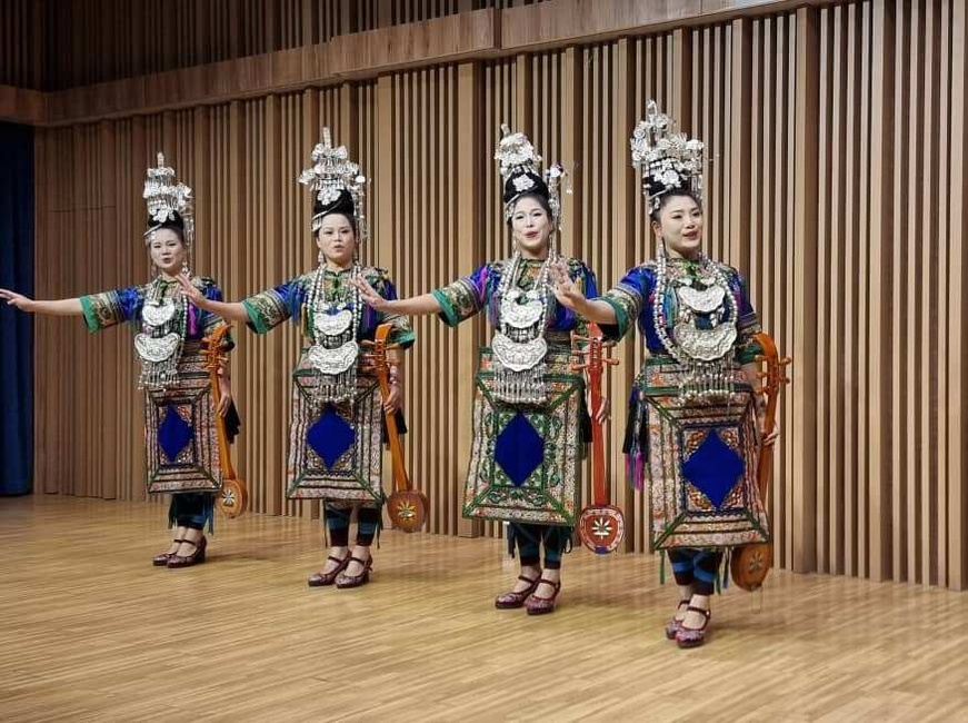 Chine : le grand chant du groupe ethnique Dong, un chef-d'œuvre millénaire Chine : le grand chant du groupe ethnique Dong, un chef-d'œuvre millénaire