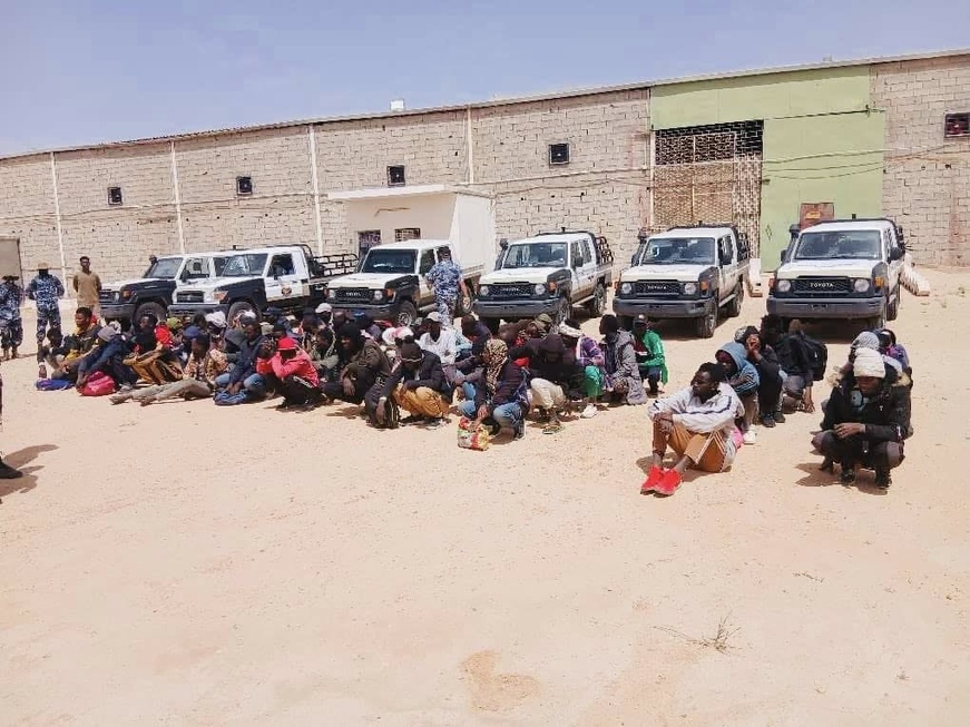 Libye : Arrestation de migrants subsahariens (Tchadiens, Maliens et Nigeriens) lors d'une patrouille dans le désert