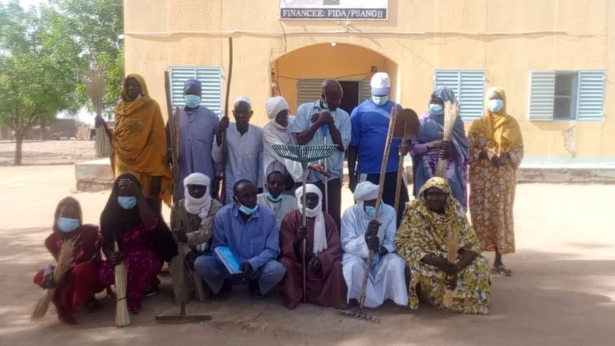 Tchad : Les auditeurs de la Radio Communautaire de Mongo se mobilisent pour la salubrité Tchad : Les auditeurs de la Radio Communautaire de Mongo se mobilisent pour la salubrité