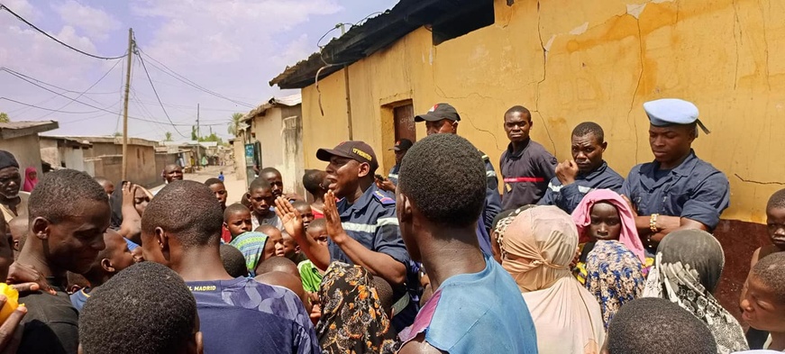 Cameroun : Les Pompiers de Garoua sensibilisent aux risques du stockage de carburant à domicile Cameroun : Les Pompiers de Garoua sensibilisent aux risques du stockage de carburant à domicile