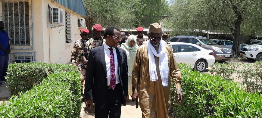 Tchad : l'AILC restitue cinq véhicules de services au ministère de l'Enseignement supérieur