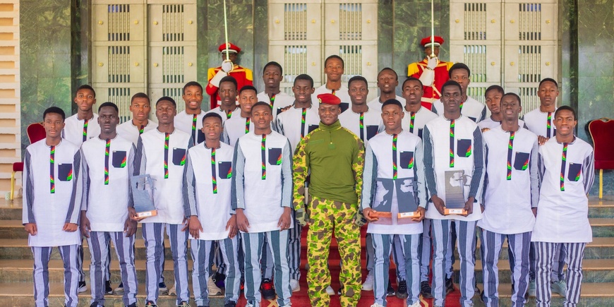 Burkina : Ibrahim Traoré aux Étalons U17 : « vous devez rester ensemble et nous ramener la CAN senior »