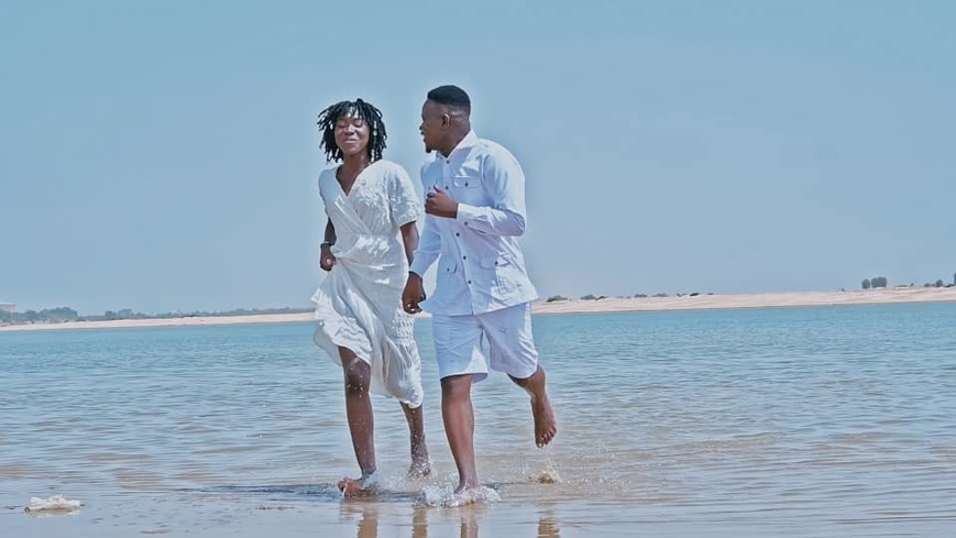 Tchad/Musique : Benil et Queena offrent une nouvelle vie au classique "Dja Tana" de Saint Mbeté Bao Tchad/Musique : Benil et Queena offrent une nouvelle vie au classique "Dja Tana" de Saint Mbeté Bao