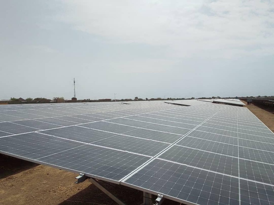 Le Tchad accroît son potentiel énergétique avec l'inauguration d'une centrale photovoltaïque de 30 MW