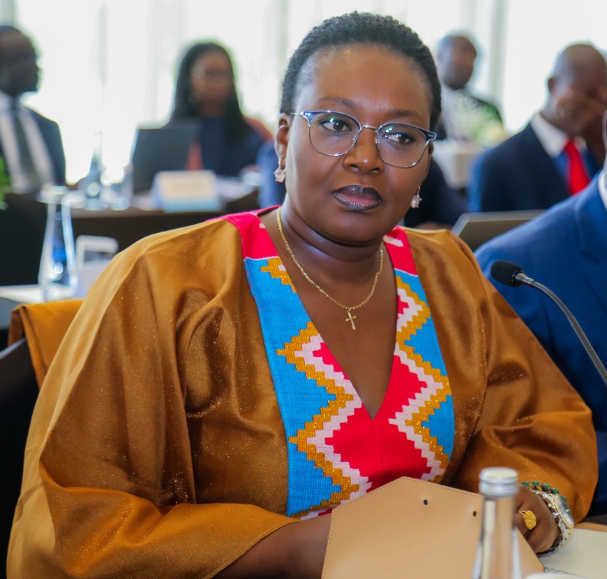 Émirats Arabes Unis – Tchad : Négociation d'une nouvelle convention de vente de pétrole brut pour la raffinerie de N'Djamena Émirats Arabes Unis – Tchad : Négociation d'une nouvelle convention de vente de pétrole brut pour la raffinerie de N'Djamena