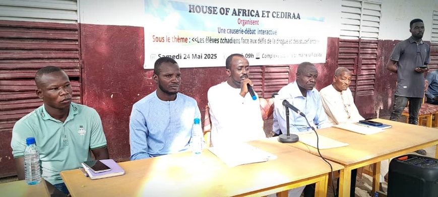 Tchad : House of Africa et CÉDIRAA sensibilisent les élèves sur les dangers liés à la consommation de la drogue et des stupéfiants Tchad : House of Africa et CÉDIRAA sensibilisent les élèves sur les dangers liés à la consommation de la drogue et des stupéfiants