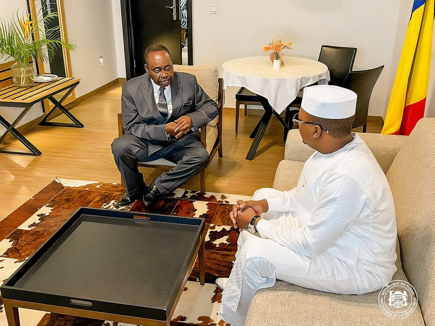 Le président tchadien a reçu l'ancien président centrafricain Bozizé