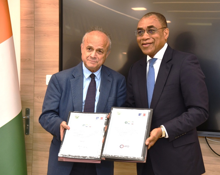Côte d’Ivoire : signature de trois conventions d’environ 90 milliards de FCFA avec la France