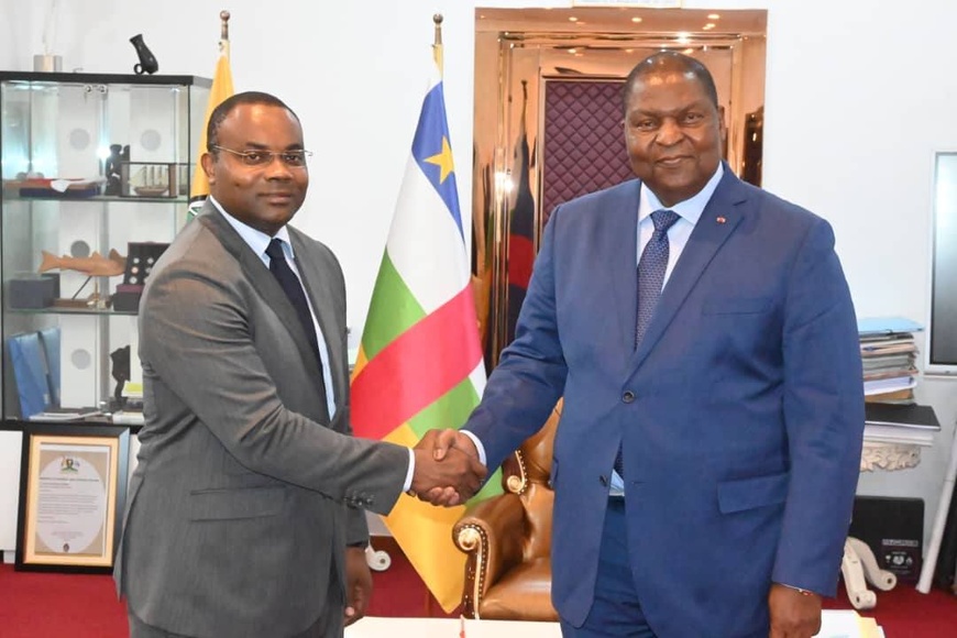 RCA : le ministre des Transports de la Guinée équatoriale reçu par le président Touadera RCA : le ministre des Transports de la Guinée équatoriale reçu par le président Touadera