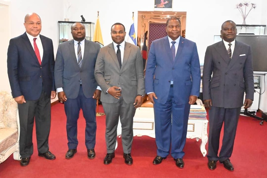 RCA : le ministre des Transports de la Guinée équatoriale reçu par le président Touadera