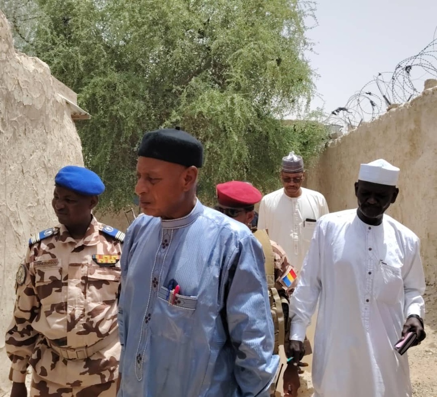 Tchad : Le Délégué Général du Gouvernement du Kanem en visite inopinée à la prison de Mao Tchad : Le Délégué Général du Gouvernement du Kanem en visite inopinée à la prison de Mao