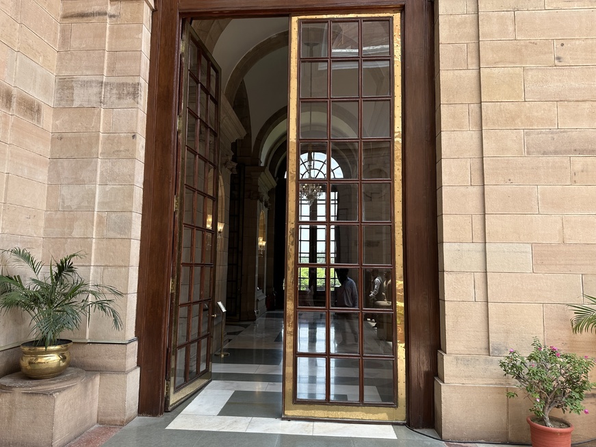 Immersion au cœur du Rashtrapati Bhavan : une visite au sommet de l’élégance institutionnelle indienne