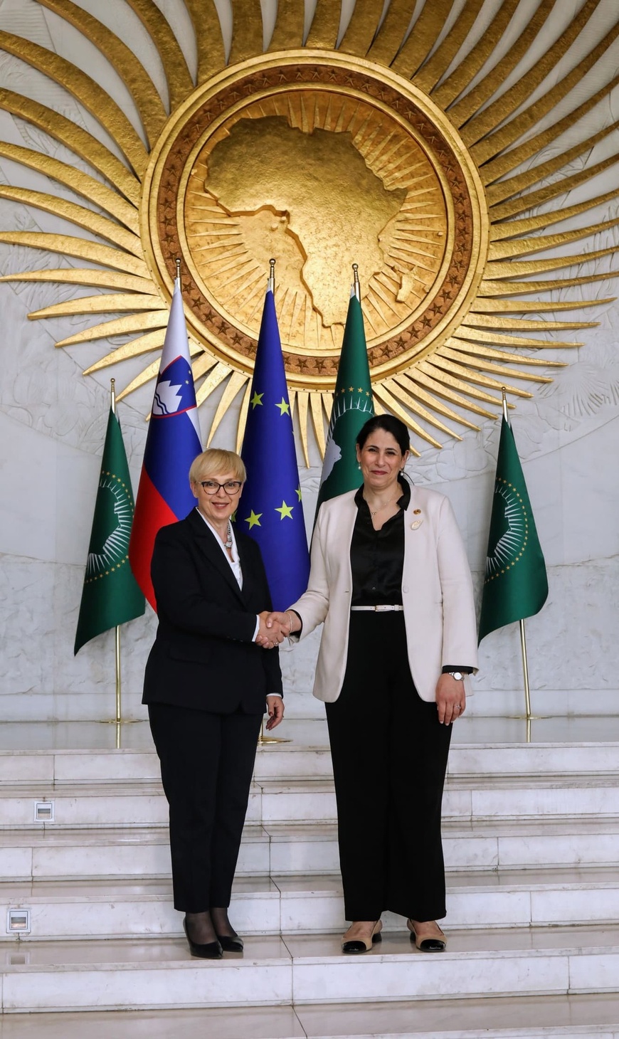 Union Africaine : la présidente de Slovénie visite le siège pour renforcer les liens sur le multilatéralisme Union Africaine : la présidente de Slovénie visite le siège pour renforcer les liens sur le multilatéralisme
