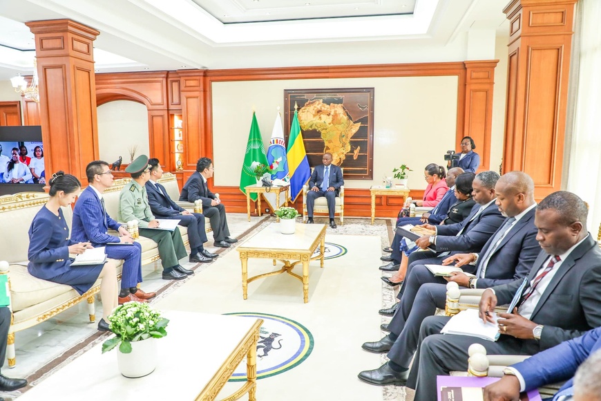 Gabon : Le Président Oligui Nguema reçoit la société chinoise Norinco pour renforcer la coopération en défense