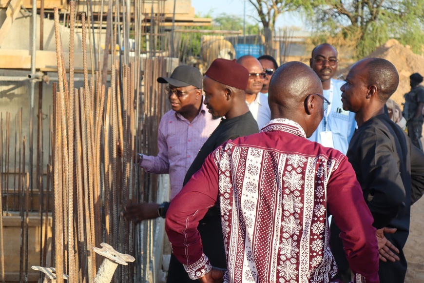 Tchad : Le Ministre de l'Eau et de l'Énergie inspecte les infrastructures hydrauliques à Abéché Tchad : Le Ministre de l'Eau et de l'Énergie inspecte les infrastructures hydrauliques à Abéché