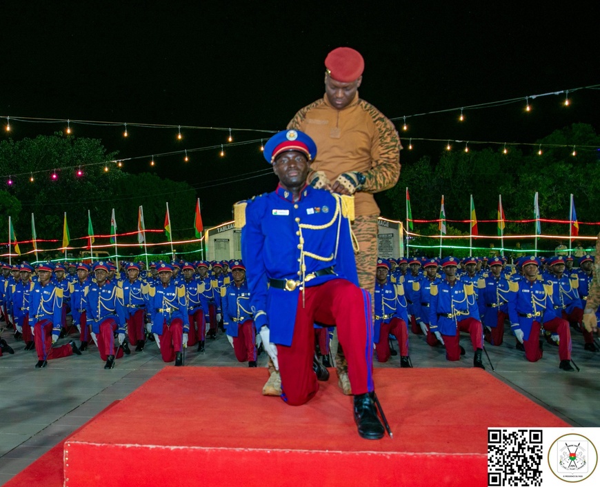 Burkina Faso : La 24e promotion de l'Académie militaire Georges-NAMOANO prête à combattre Burkina Faso : La 24e promotion de l'Académie militaire Georges-NAMOANO prête à combattre