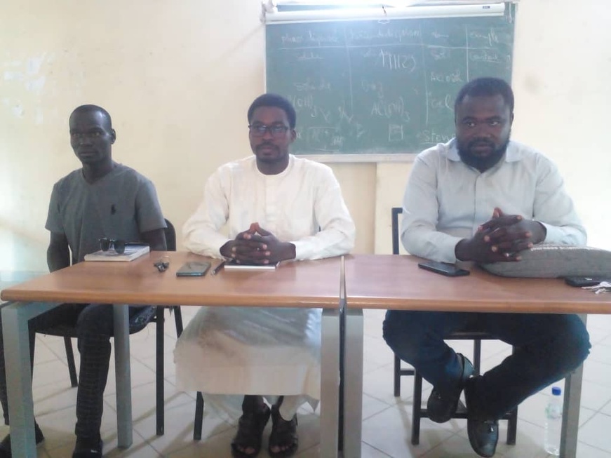 Tchad : Passation de service au sein du Collectif des médecins en attente d'intégration Tchad : Passation de service au sein du Collectif des médecins en attente d'intégration