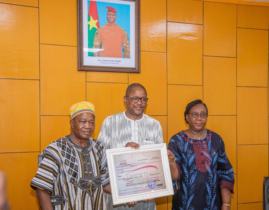 Burkina : plus de 19 millions de dons mobilisés par la diaspora burkinabè Burkina : plus de 19 millions de dons mobilisés par la diaspora burkinabè