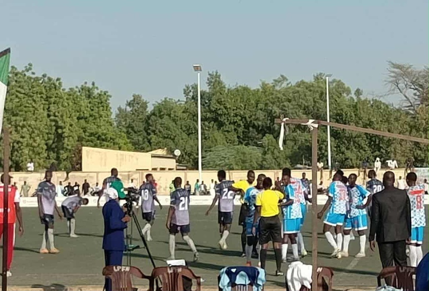 Sport : les footballeurs locaux ont-ils un salaire ? Sport : les footballeurs locaux ont-ils un salaire ?