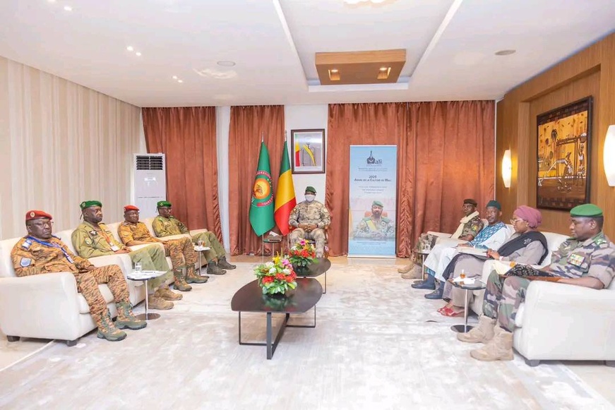AES : Le Président du Mali reçoit les ministres de la Défense des États membres AES : Le Président du Mali reçoit les ministres de la Défense des États membres
