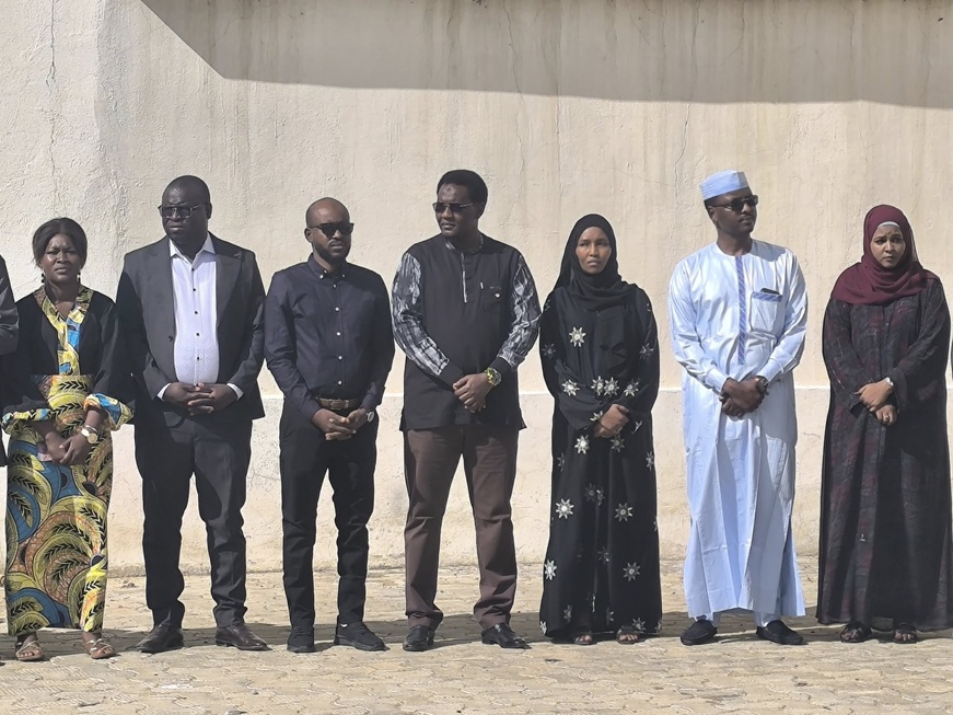 Tchad : Le Ministre de l'Aménagement du Territoire appelle à la rigueur au travail lors de la Montée des Couleurs Tchad : Le Ministre de l'Aménagement du Territoire appelle à la rigueur au travail lors de la Montée des Couleurs