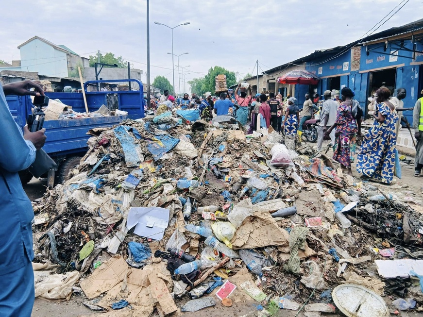 N'Djamena : Le Maire constate l'encombrement persistant de l'Avenue Istanbul et ordonne des mesures immédiates