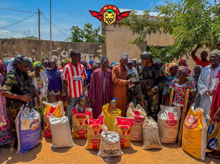 Cameroun : Le BIR distribue des vivres à Gamboura après le lancement des travaux d'un nouveau camp