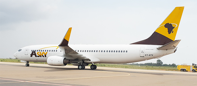 ASKY Airlines : des passagers tchadiens bloqués à Yaoundé dénoncent une annulation sans explication du vol KP64