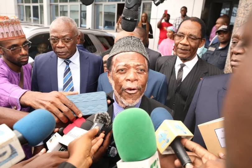 Présidentielle 2025 au Cameroun : La candidature de Paul Biya officiellement déposée à Elecam