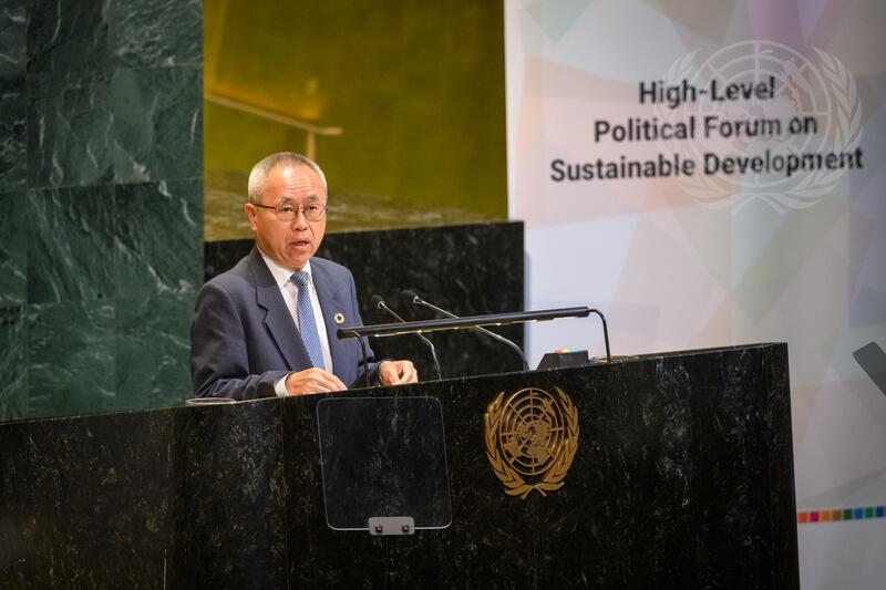 Li Junhua, Secrétaire général adjoint aux affaires économiques et sociales, prononce un discours lors de la première réunion du Forum politique de haut niveau pour le développement durable, organisée sous l'égide du Conseil économique et social (14-23 juillet). Photo : media.un.org