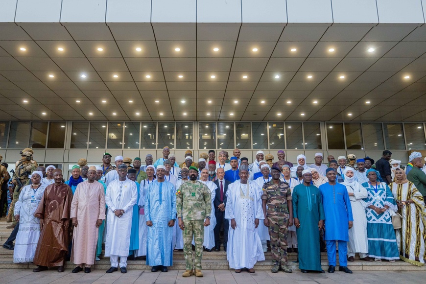 Mali : le pays se dote d’une Charte nationale pour consolider l’unité et la cohésion Mali : le pays se dote d’une Charte nationale pour consolider l’unité et la cohésion