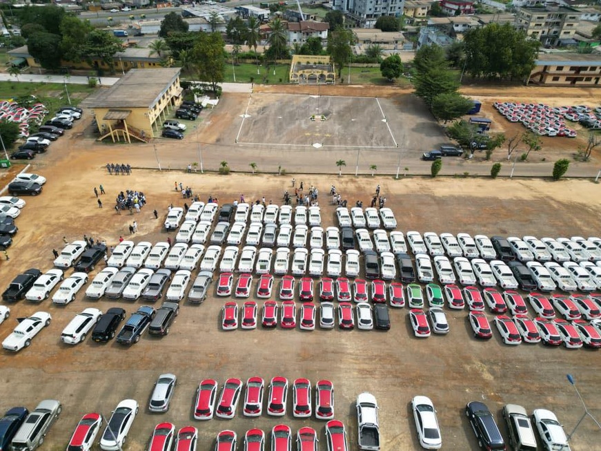 Gabon : Les Commissions Électorales Locales dotées de moyens roulants pour le double scrutin Gabon : Les Commissions Électorales Locales dotées de moyens roulants pour le double scrutin