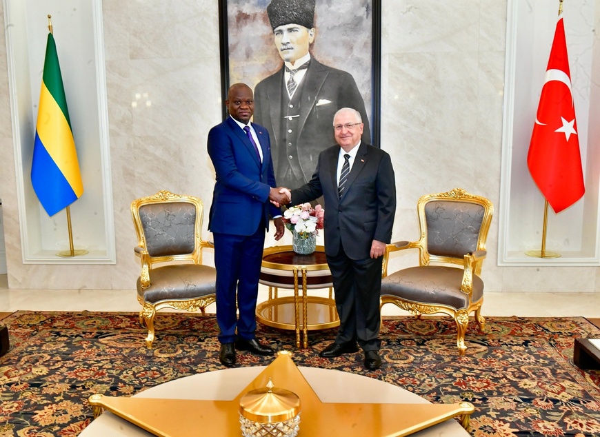 Diplomatie : le président gabonais en visite officielle en Turquie