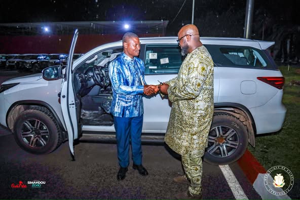 Guinée : Le nouveau Gouvernement prête serment et tient son premier Conseil des ministres