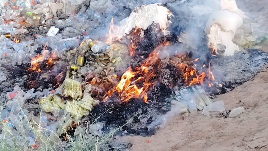 Tchad : Le Secrétaire Général du Kanem incinère des produits prohibés