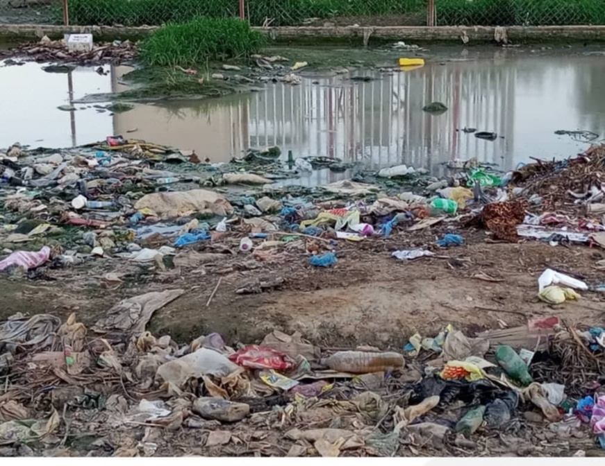 Tchad : à Ndjamena, l’eau de pluie stagnante est un danger silencieux pour les habitants Tchad : à Ndjamena, l’eau de pluie stagnante est un danger silencieux pour les habitants