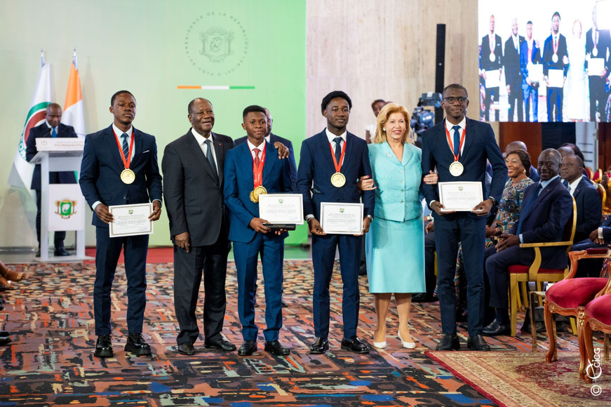 Côte d’Ivoire : remise solennelle de remise du 12ème Prix national d’Excellence à 74 lauréats