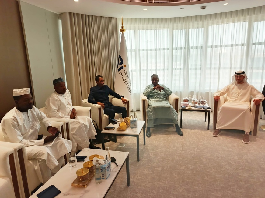 Tchad : le ministre de l'Eau et de l'Energie en visite de travail à Abu Dhabi Tchad : le ministre de l'Eau et de l'Energie en visite de travail à Abu Dhabi
