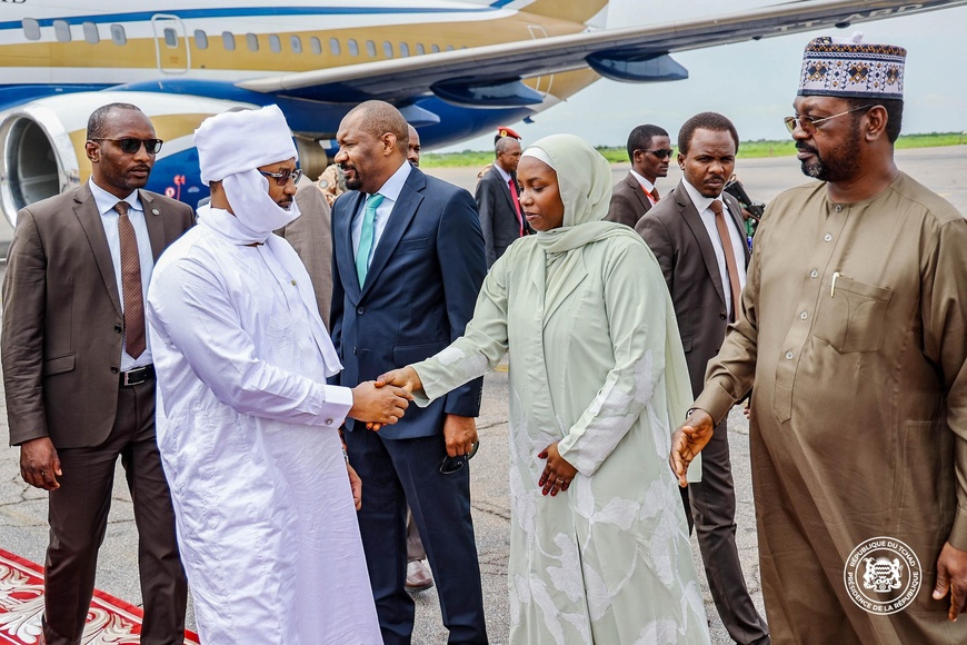 Tchad-Niger : le président Mahamat Idriss Deby Itno a regagné N’Djamena Tchad-Niger : le président Mahamat Idriss Deby Itno a regagné N’Djamena