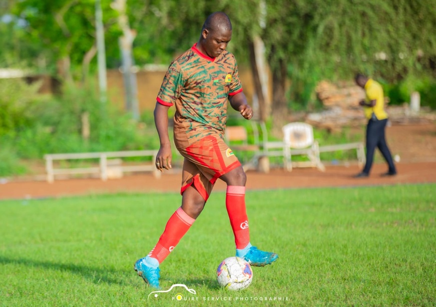 Burkina : des légendes du football africain expriment leur solidarité au président du Faso Burkina : des légendes du football africain expriment leur solidarité au président du Faso