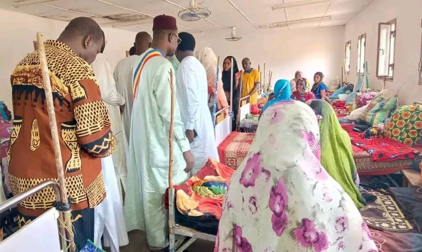 Tchad : Un député fait un don aux femmes atteintes de la fistule à Abéché Tchad : Un député fait un don aux femmes atteintes de la fistule à Abéché