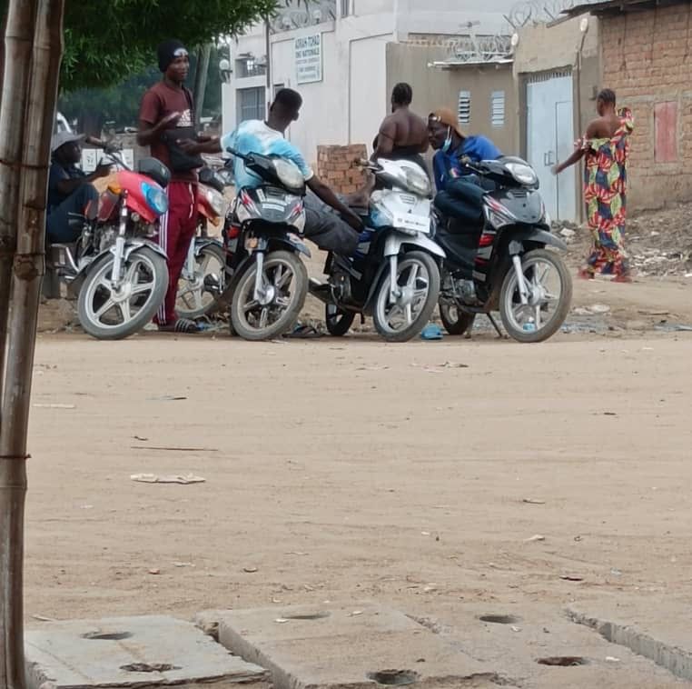 Tchad : à N’Djamena, face à la précarité de la vie, le nombre de moto-taxis augmente