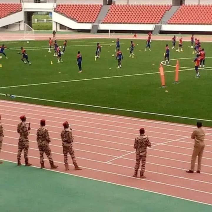 Tchad-Ghana : la FTFA interdit armes et tenues militaires dans le stade