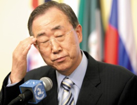 Ban Ki Moon, la honte des Secrétaires Généraux de l'ONU, hué par le peuple marocain unanime et condamné par la communauté internationale. Ban Ki Moon, la honte des Secrétaires Généraux de l'ONU, hué par le peuple marocain unanime et condamné par la communauté internationale.