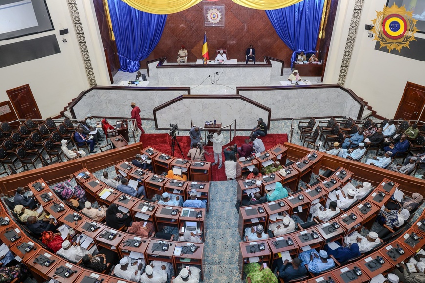 Révision constitutionnelle au Tchad : les députés ouvrent la voie à un mandat présidentiel de 7 ans Révision constitutionnelle au Tchad : les députés ouvrent la voie à un mandat présidentiel de 7 ans