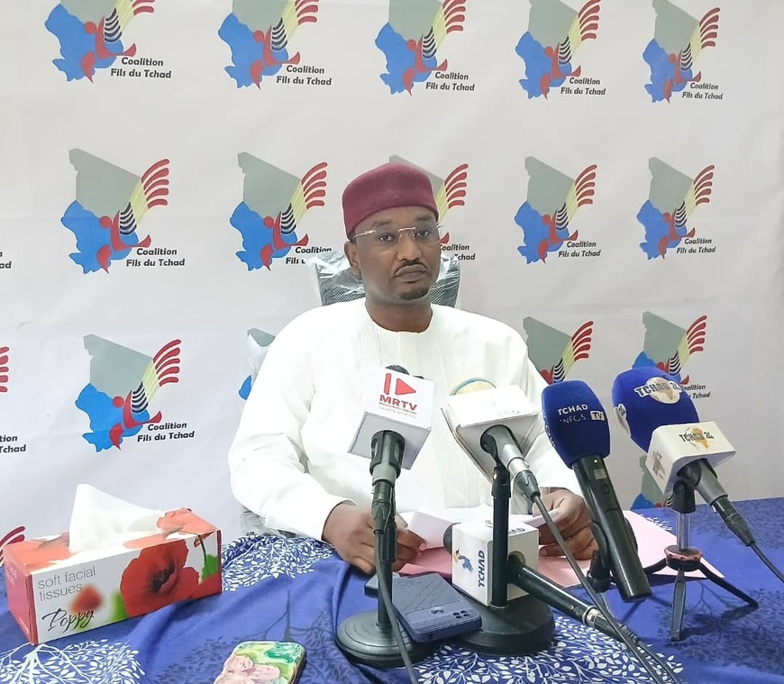 La Coalition "Fils du Tchad" réaffirme son soutien aux institutions et à l’initiative parlementaire de révision constitutionnelle La Coalition "Fils du Tchad" réaffirme son soutien aux institutions et à l’initiative parlementaire de révision constitutionnelle