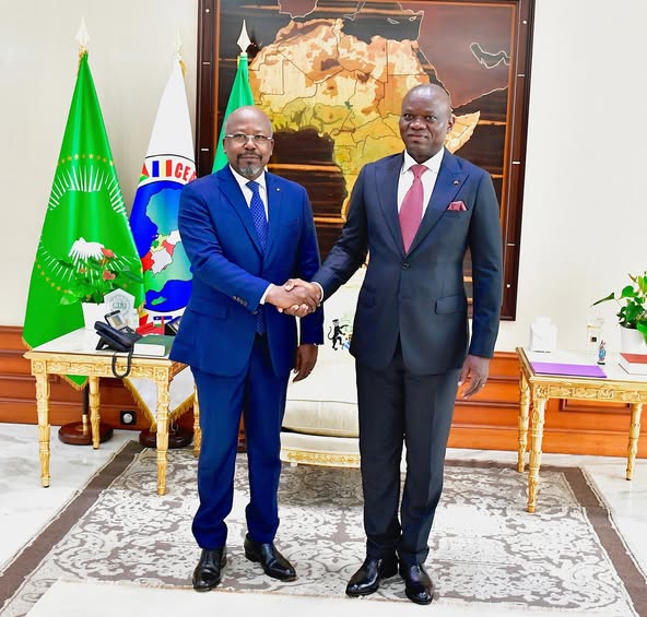 Gabon : Le président de la République reçoit le leader du parti Ensemble pour le Gabon