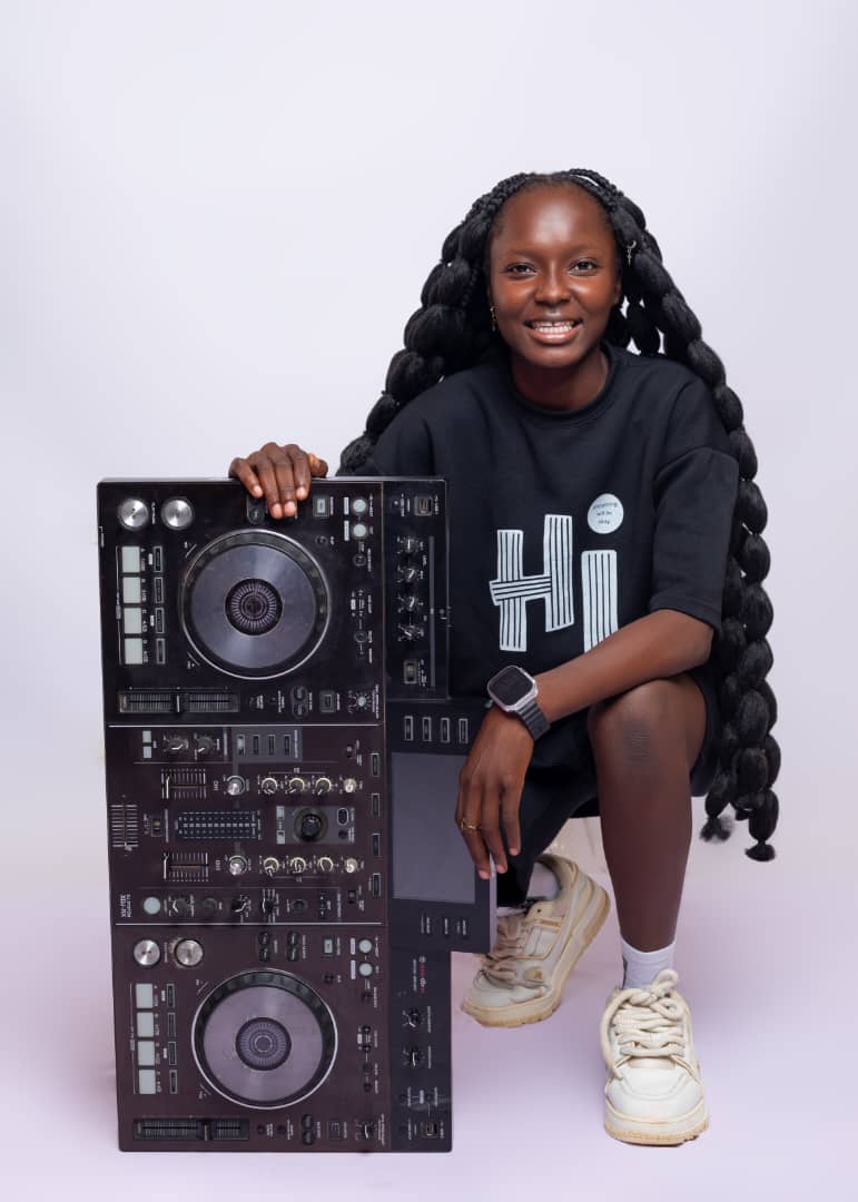 Tchad : Dj Chanizy, la révélation féminine qui bouscule les platines