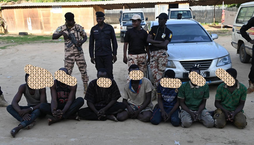 Tchad : 23 présumés malfrats arrêtés par la police et un vaste arsenal criminel saisi Tchad : 23 présumés malfrats arrêtés par la police et un vaste arsenal criminel saisi
